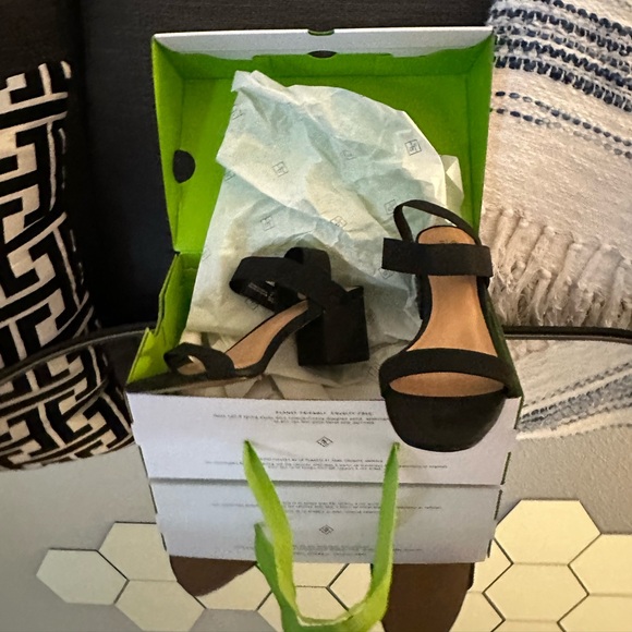 NIB NEW IN BOX! Nordstrom Call it Spring Black Stalaya Block Heel Sandals 8 - Picture 11 of 15